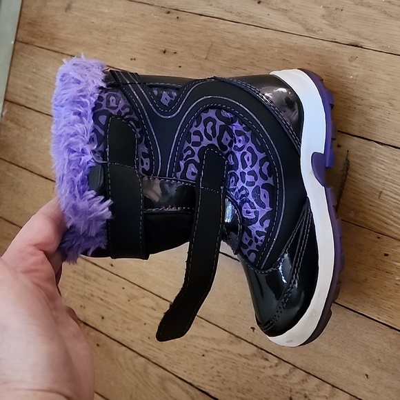 Snow boots little kids size 8 - Picture 7 of 12